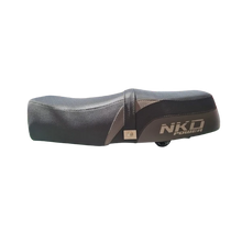 Cojin de Moto NKD Power Acabado Carbono