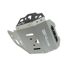 Pechera para moto GN 125 gris, Bases incluidas